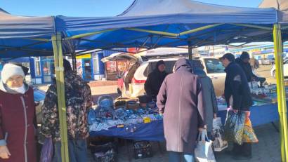 В с. Саумалколь по инициативе предпринимателей городов Астаны и Караганды и предпринимателя района ИП &quot; Амренов&quot; была организована ярмарка ' Кочевников&quot;.